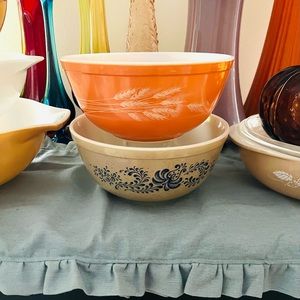 PYREX Autumn Harvest 403 Mixing Bowl